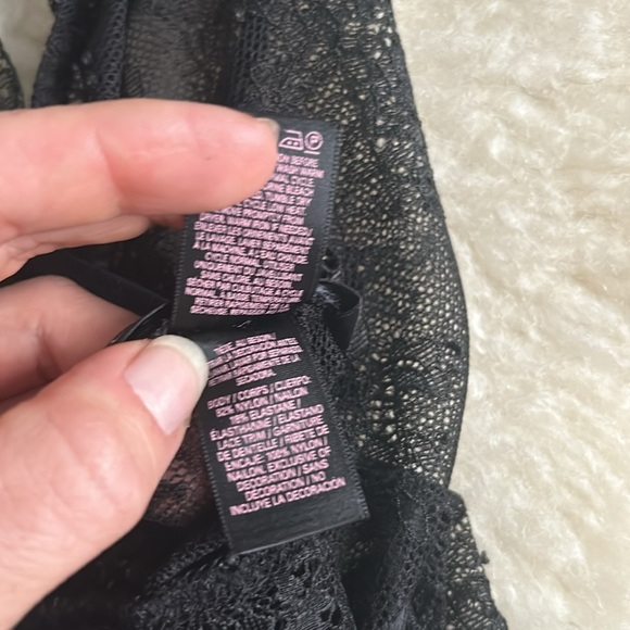 Victoria’s Secret lace strap you back lace teddy bodysuit size M - Picture 9 of 9